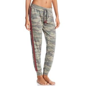 PJ SALVAGE Camo Red Stripe Size Medium Joggers